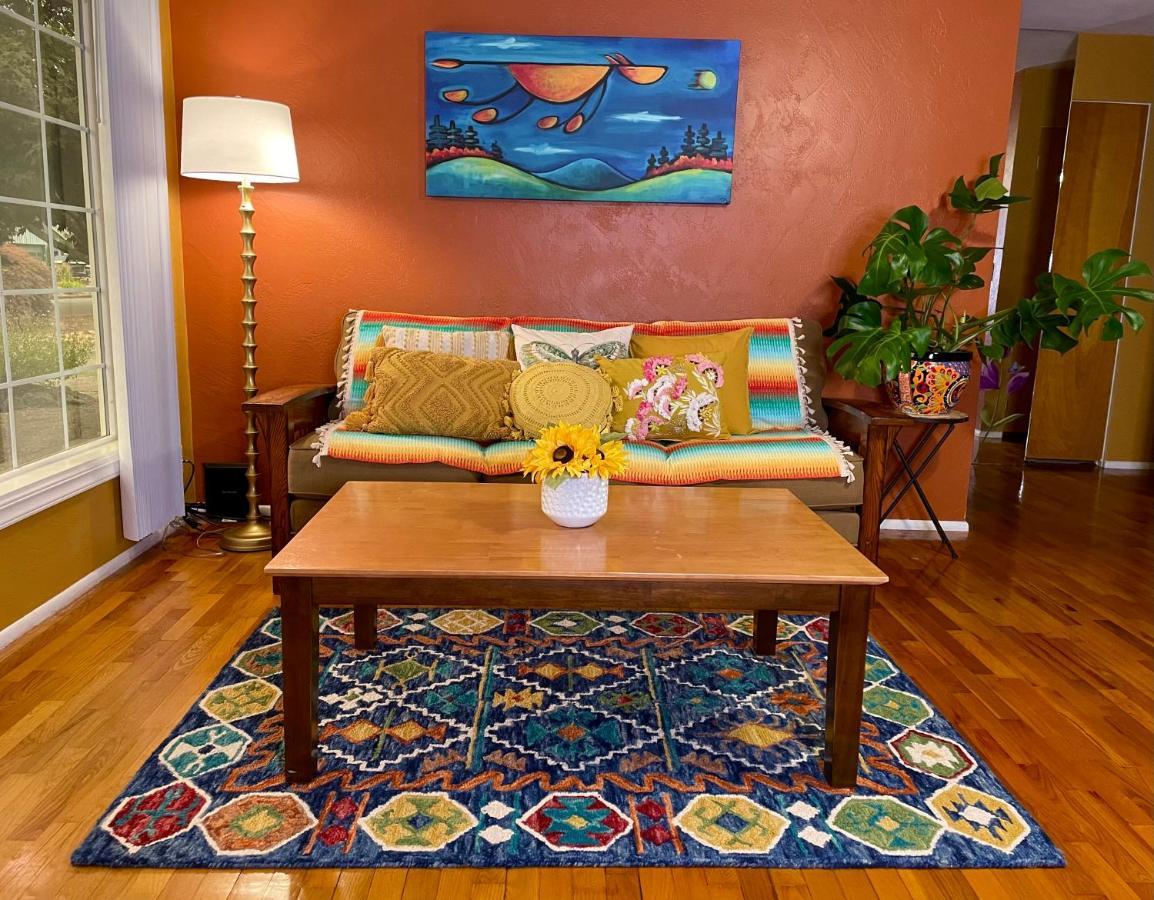Colorful 50'S Ranch In The Heart Of Eugene Villa Exterior photo