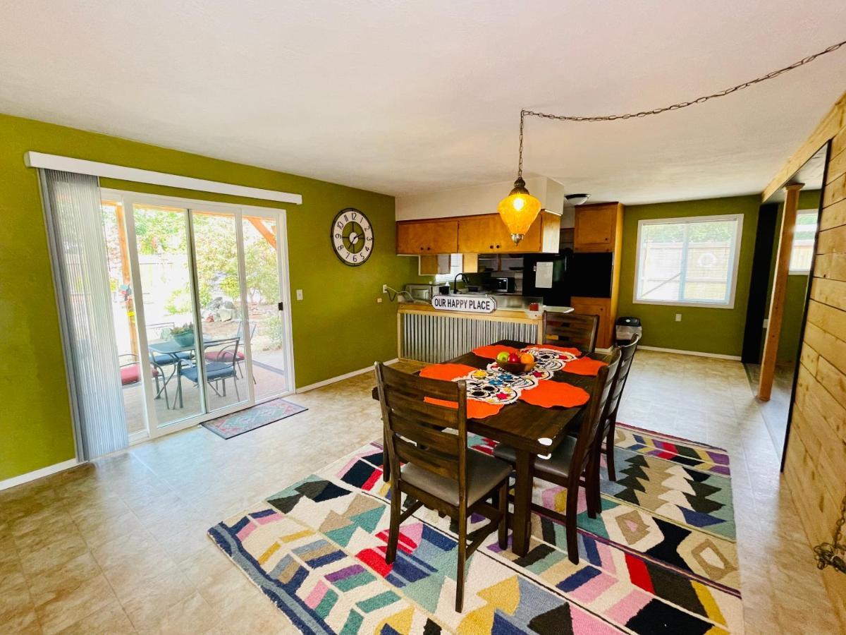 Colorful 50'S Ranch In The Heart Of Eugene Villa Exterior photo