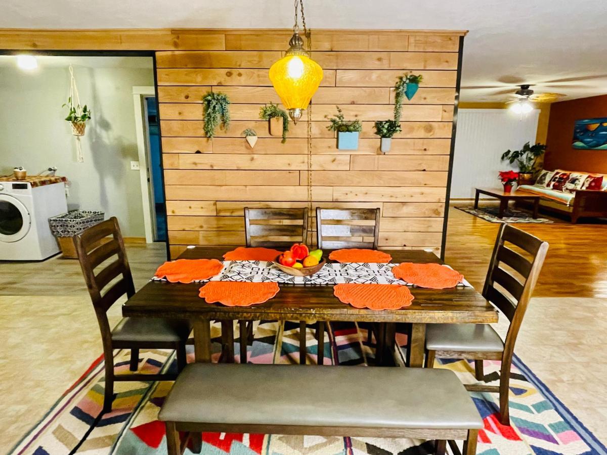 Colorful 50'S Ranch In The Heart Of Eugene Villa Exterior photo